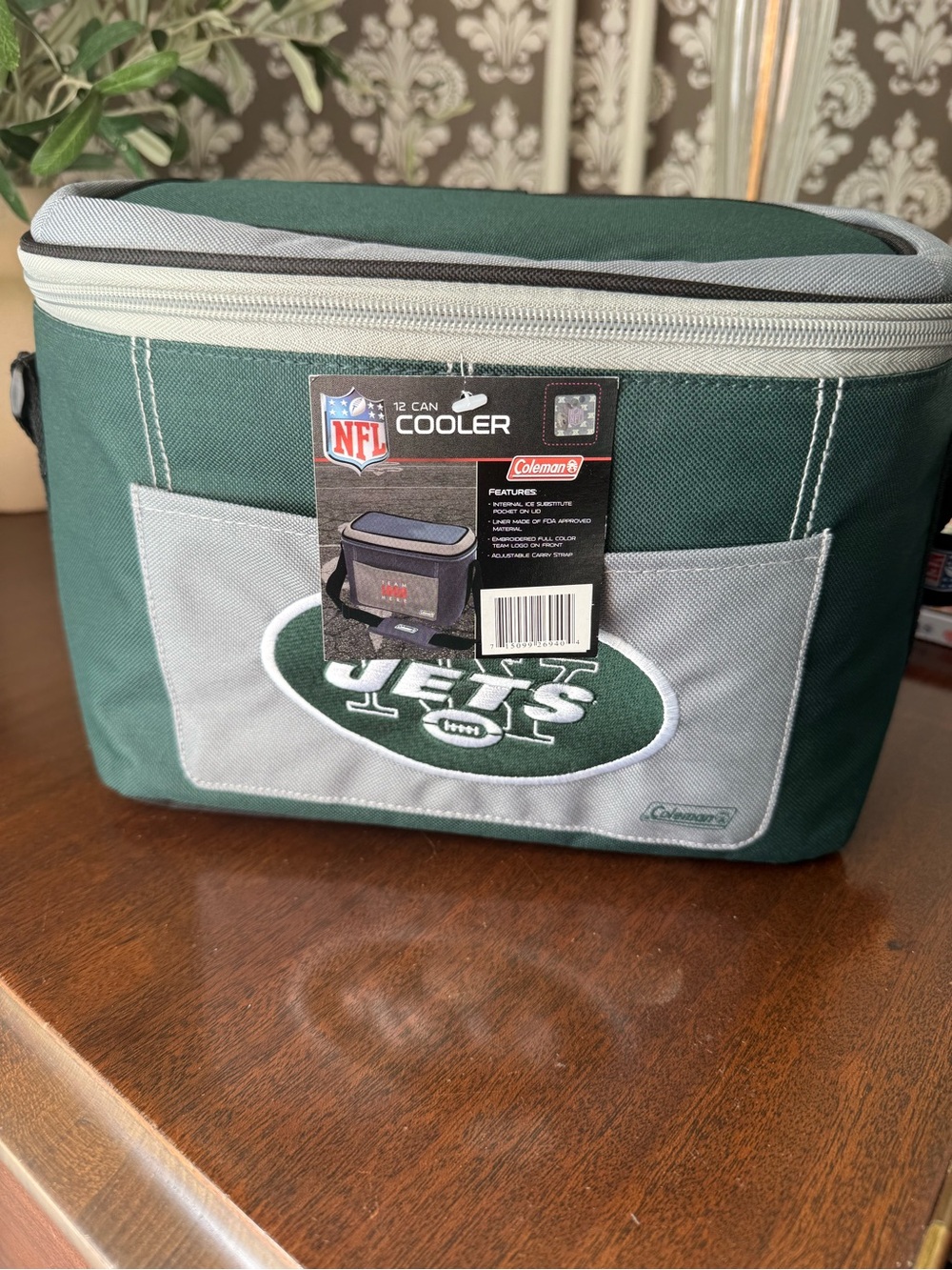 New with Tags Coleman New York Jets NFL Green Soft-Sided 8 can Cooler Lunch Box
